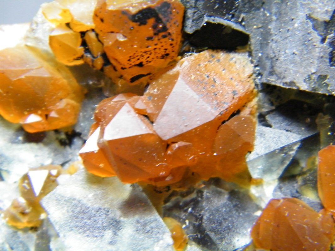 Quartz and Fluorite
110x65mm
(Autor: Heimo Hellwig)