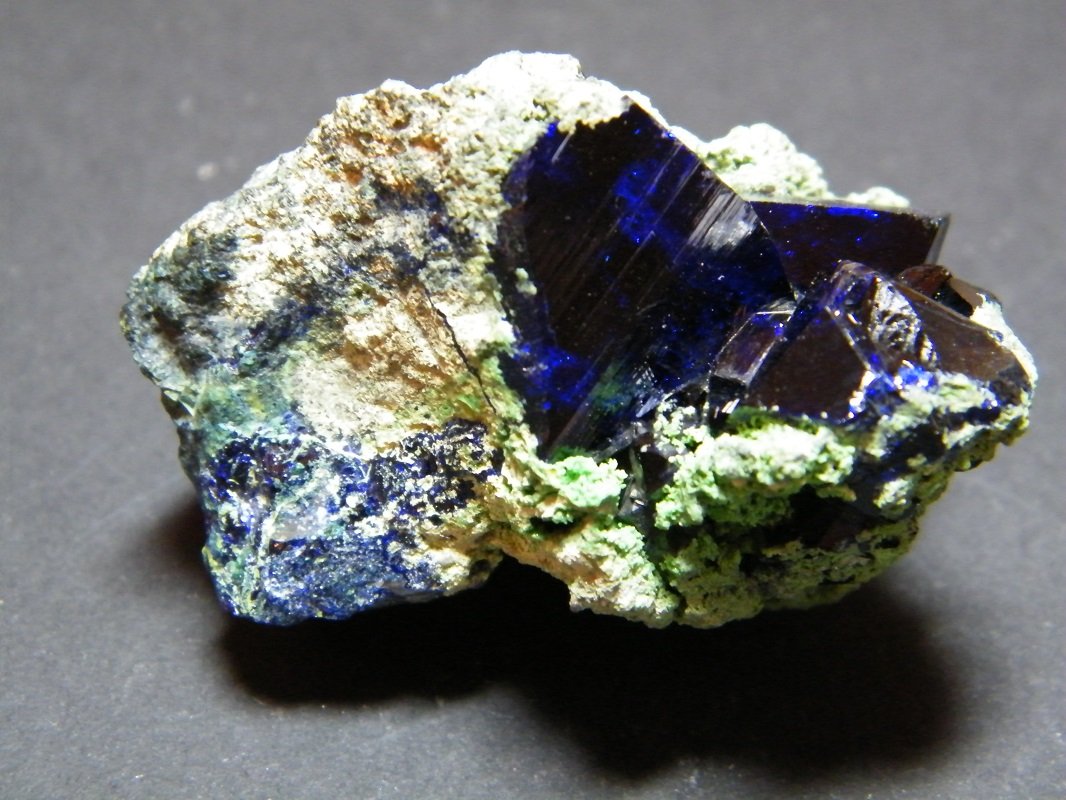 Azurite
50x45mm
(Autor: Heimo Hellwig)