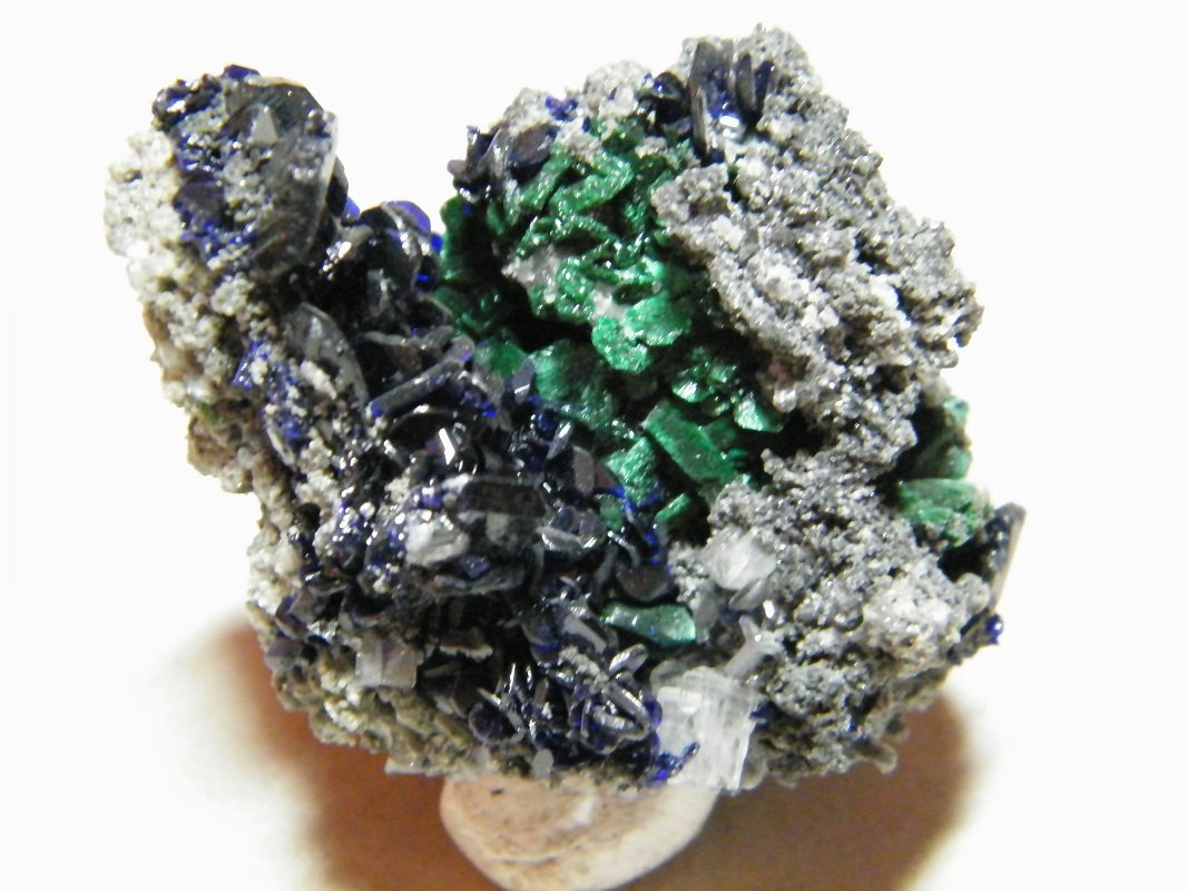 Azurite and Malachite
40x40mm
(Autor: Heimo Hellwig)