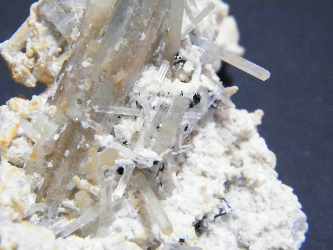 Beryl (variety aquamarine)
75x40x45mm
(Autor: Heimo Hellwig)