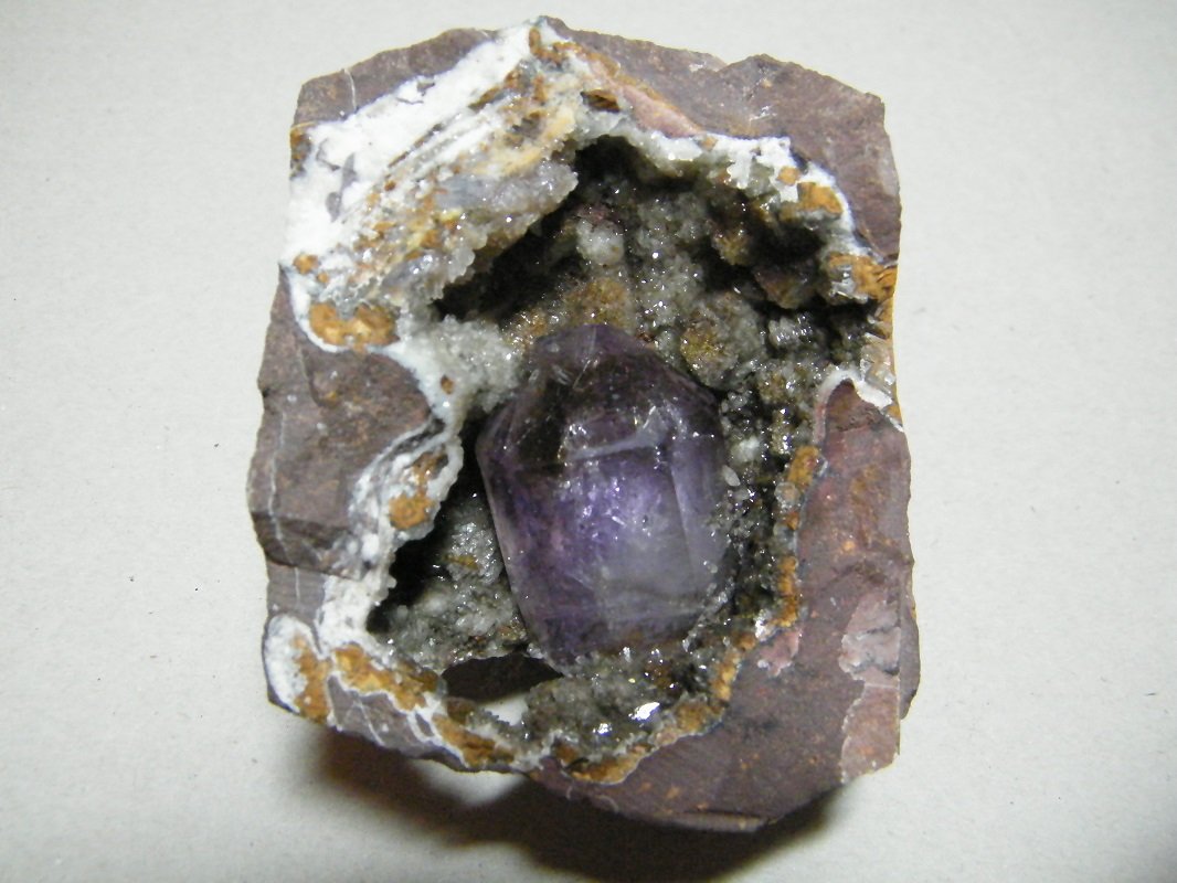 Quartz (variety amethyst)
65x80x60mm
(Autor: Heimo Hellwig)