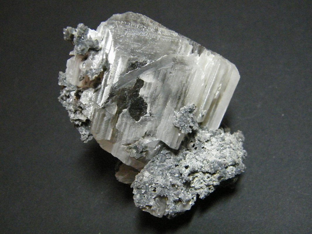 Hydrocerussite coating Cerussite
90x100x60mm
(Autor: Heimo Hellwig)