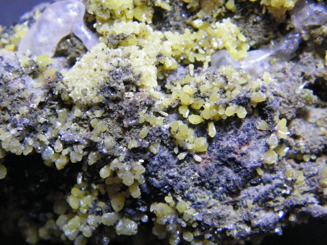 Mimetite, Cerussite
80x50x50mm
(Autor: Heimo Hellwig)