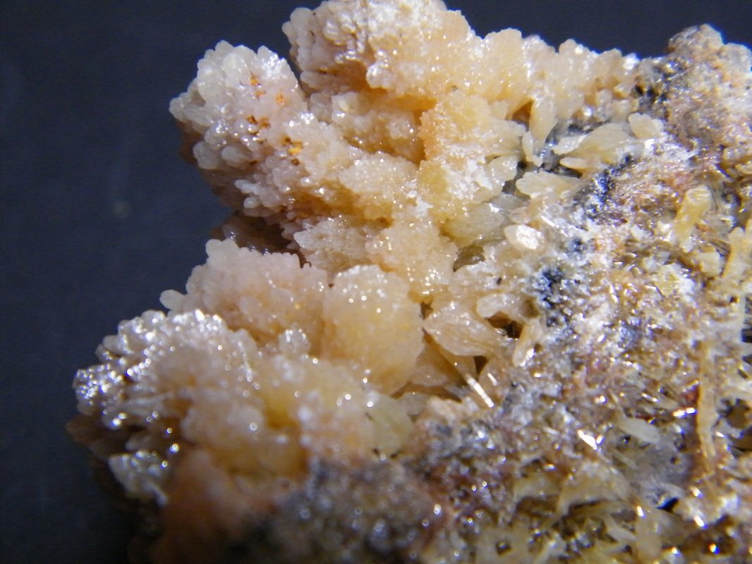 Mimetite
40x50x30mm
(Autor: Heimo Hellwig)