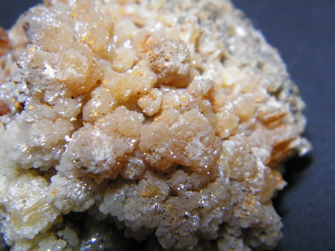 Mimetite
40x50x30mm
(Autor: Heimo Hellwig)