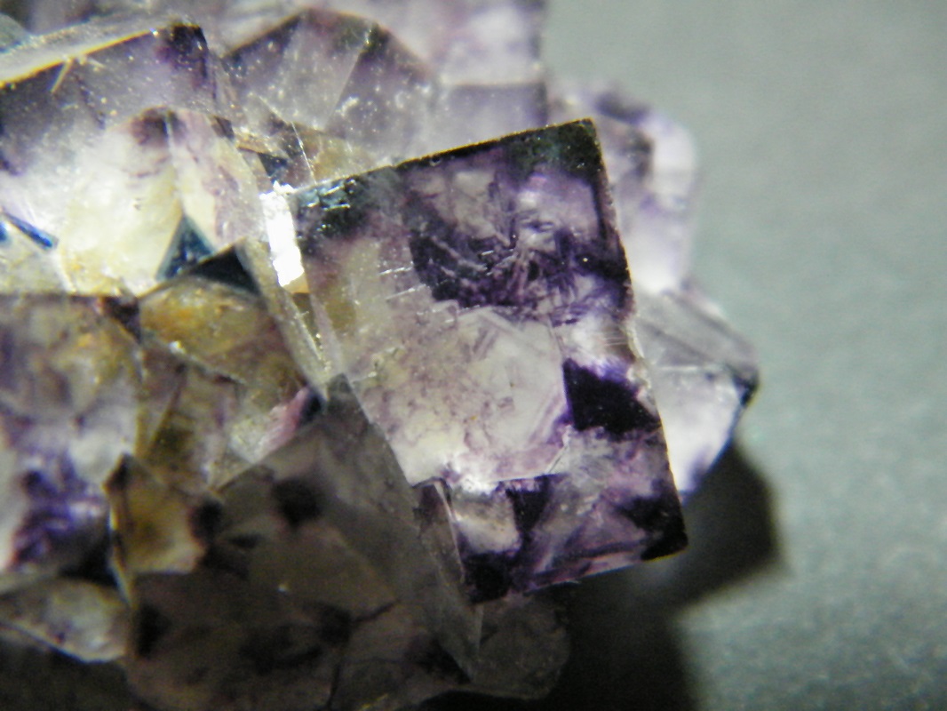 Fluorite
50x30x15mm
(Autor: Heimo Hellwig)
