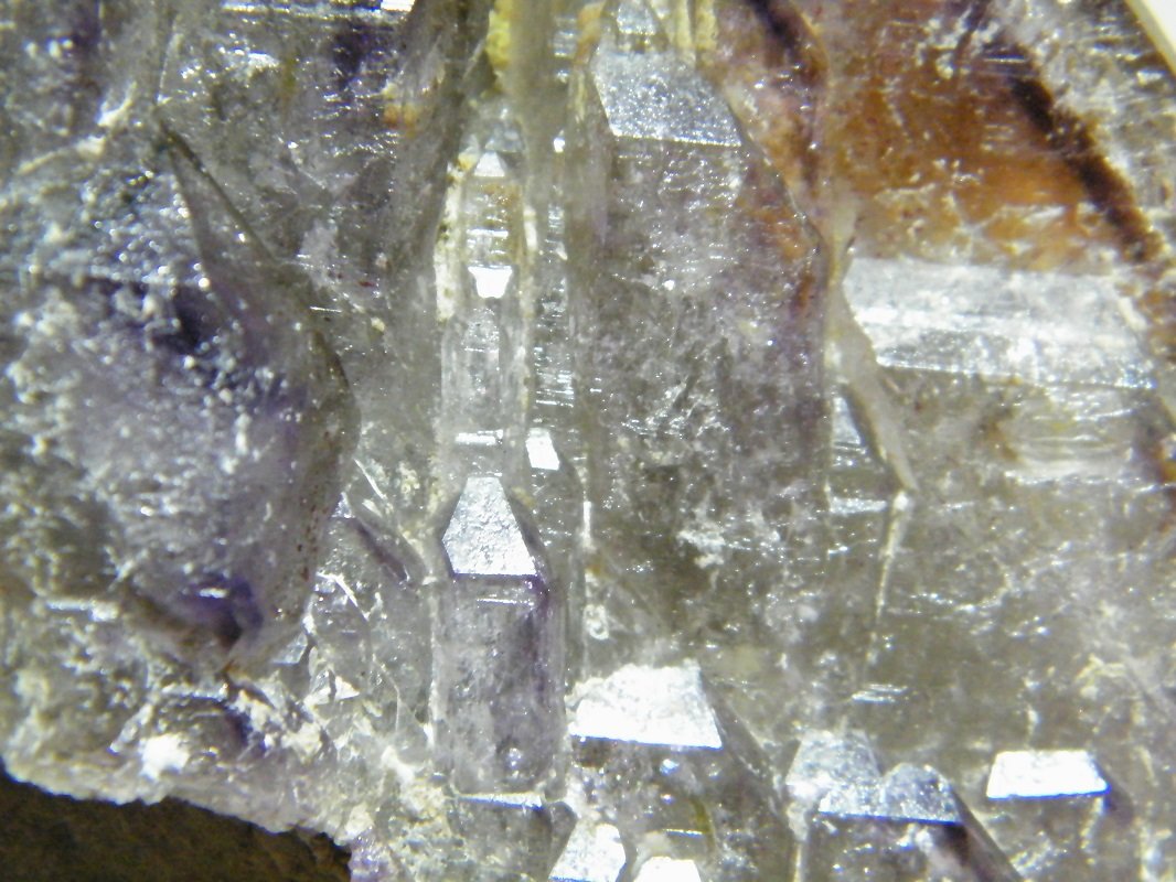 Quartz (variety amethyst)
60x90x35mm
(Autor: Heimo Hellwig)