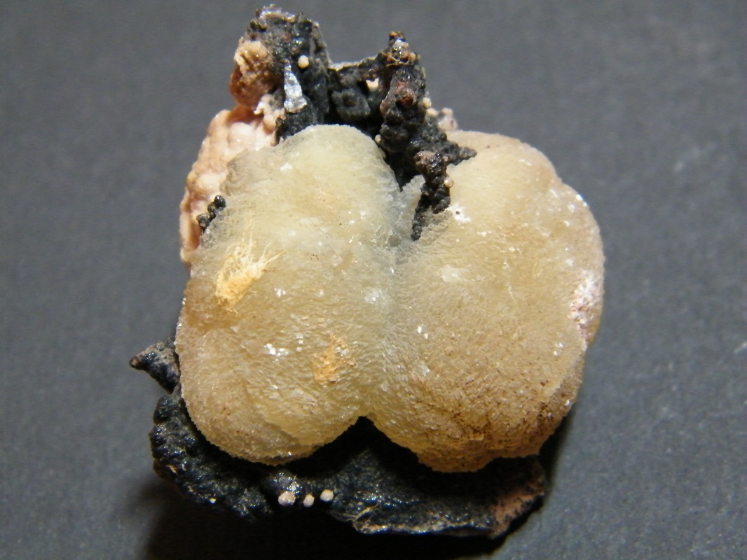 Smithsonite
30x35x30mm
(Autor: Heimo Hellwig)
