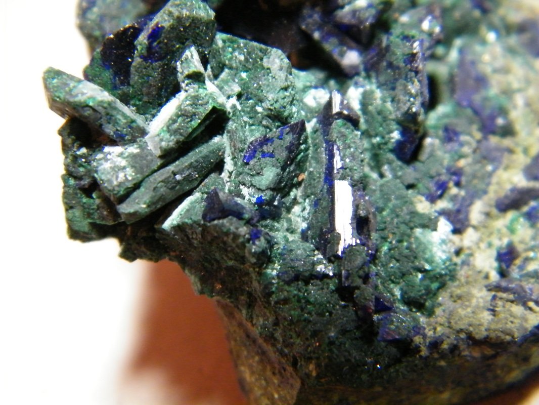Azurite/Malachite
45x45x35mm
(Autor: Heimo Hellwig)