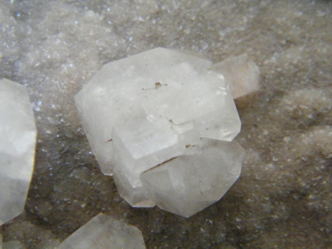 Calcite on Dolomite
85x65x15mm
(Autor: Heimo Hellwig)