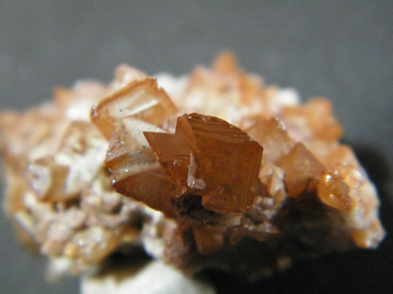 Wulfenite
45x30x20mm
(Autor: Heimo Hellwig)