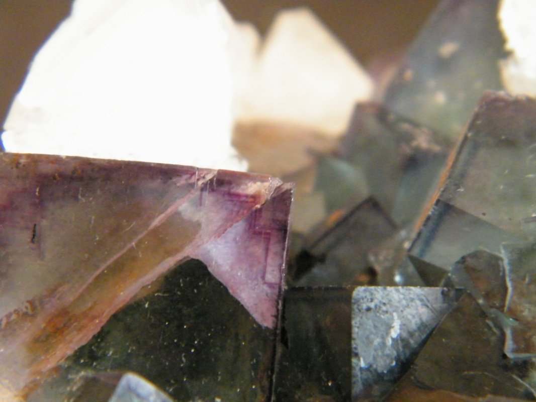 Fluorite, Quartz
90x70x45mm
(Autor: Heimo Hellwig)