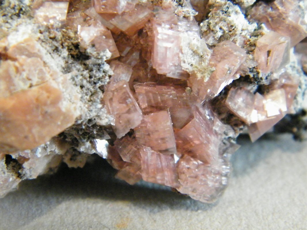 Smithsonite
75x80x80mm
(Autor: Heimo Hellwig)