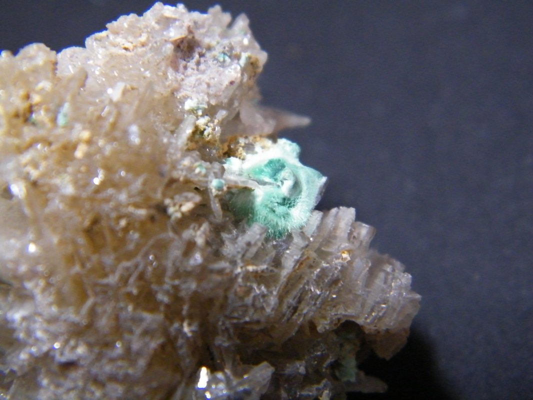Cerussite and Malachite
40mmx40mmx35mm
(Autor: Heimo Hellwig)