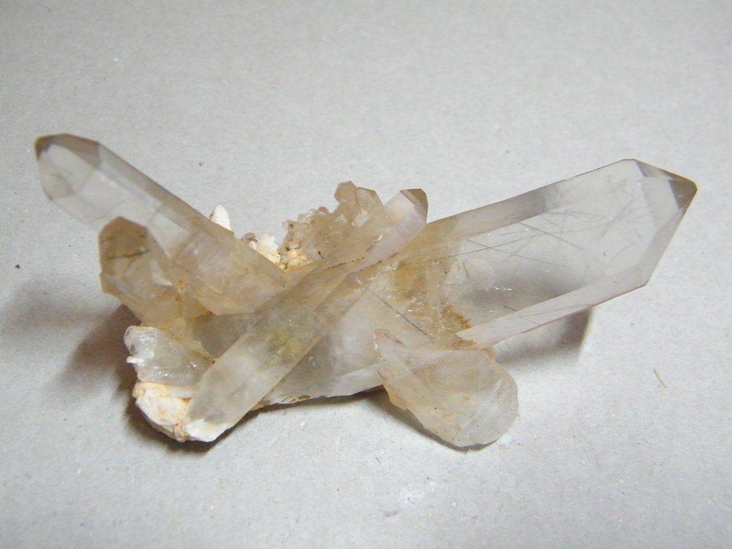 Quartz
90mmx40mmx45mm
(Autor: Heimo Hellwig)