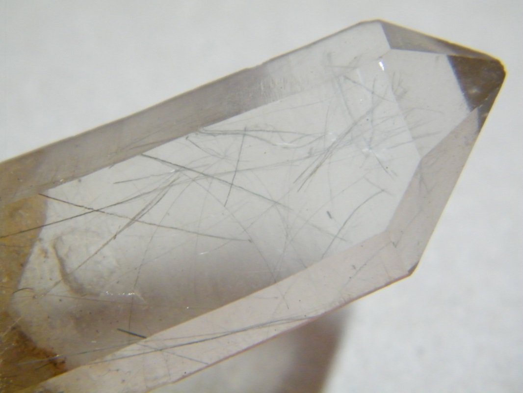 Quartz
90mmx40mmx45mm
(Autor: Heimo Hellwig)