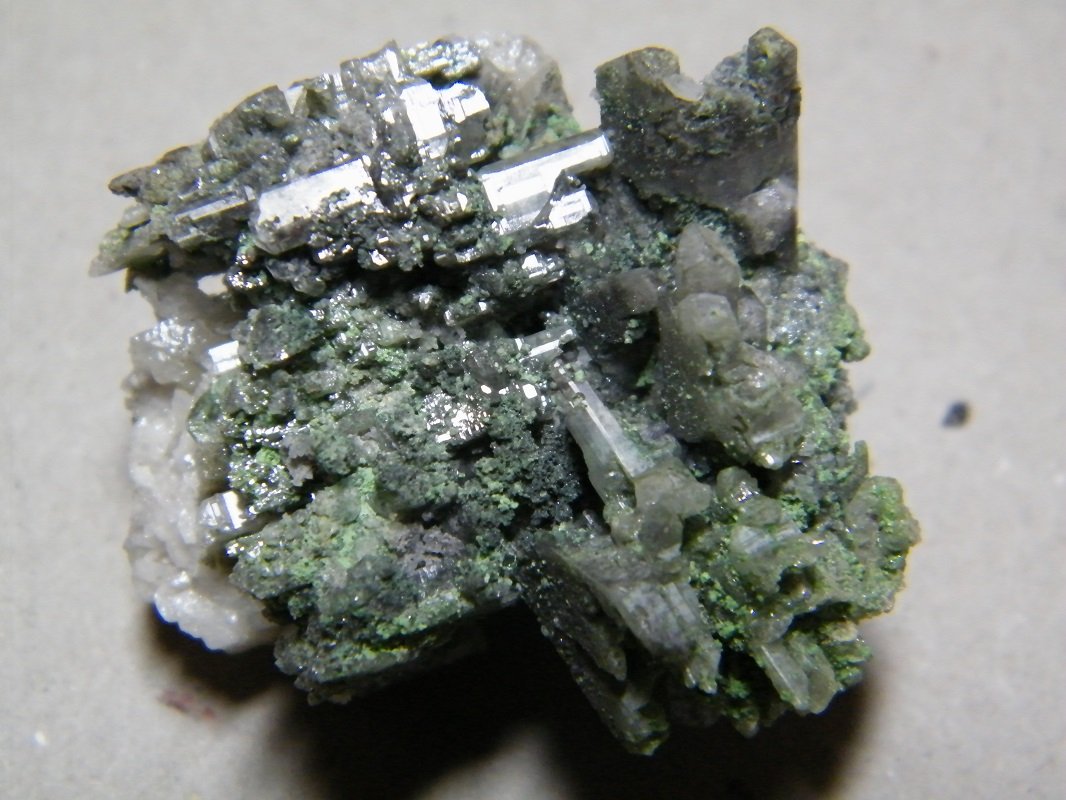 Cerussite and Mottramite
37mm x 32mm
(Autor: Heimo Hellwig)