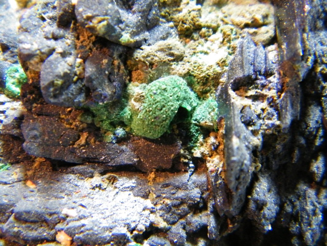 Azurite
90mm x 80mm x 55mm
(Autor: Heimo Hellwig)