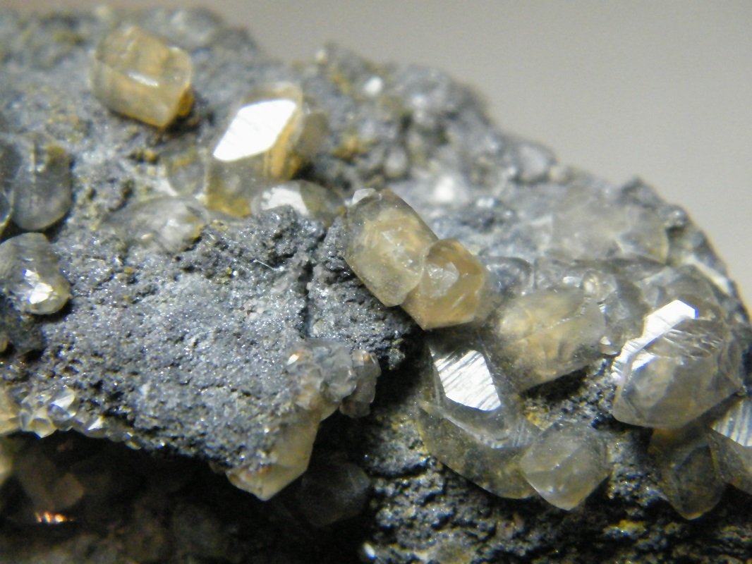 Smithsonite
80mm x 90mm x 35mm
(Autor: Heimo Hellwig)