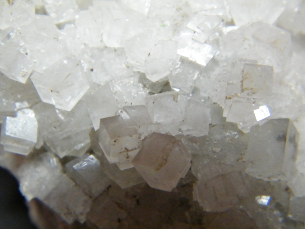 Calcite
75mm x 55mm x 50mm
(Autor: Heimo Hellwig)
