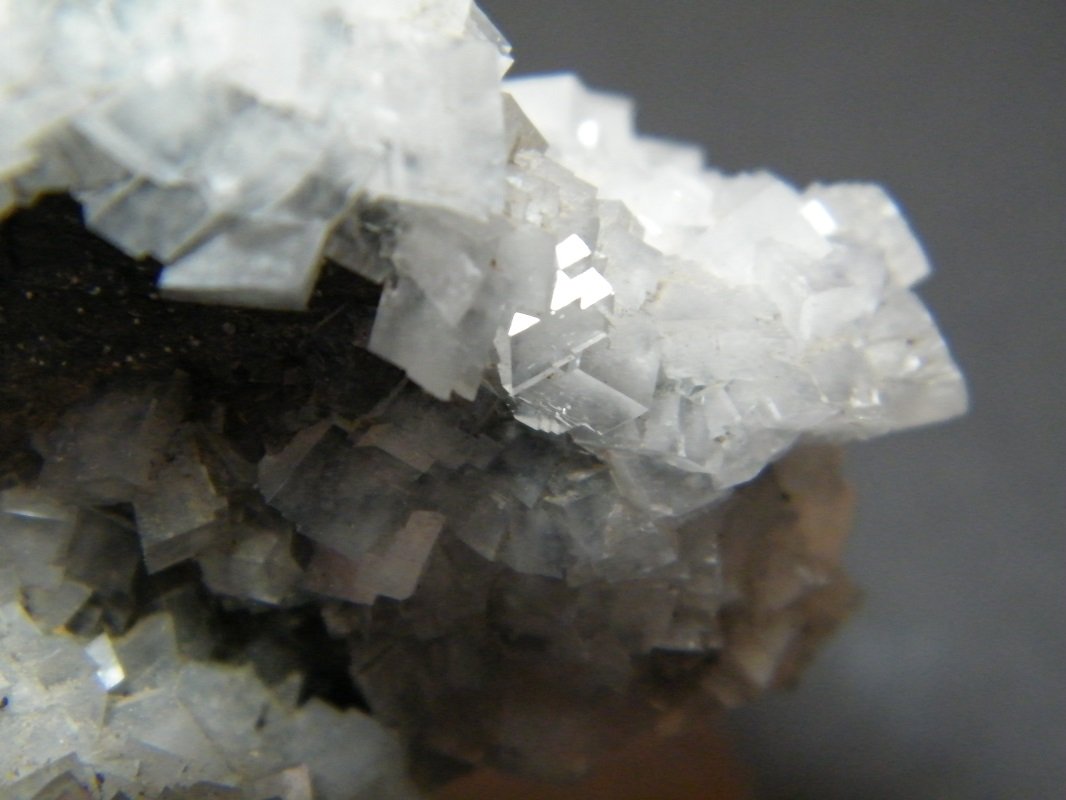 Calcite
80mm x 50mm x 45mm
(Autor: Heimo Hellwig)