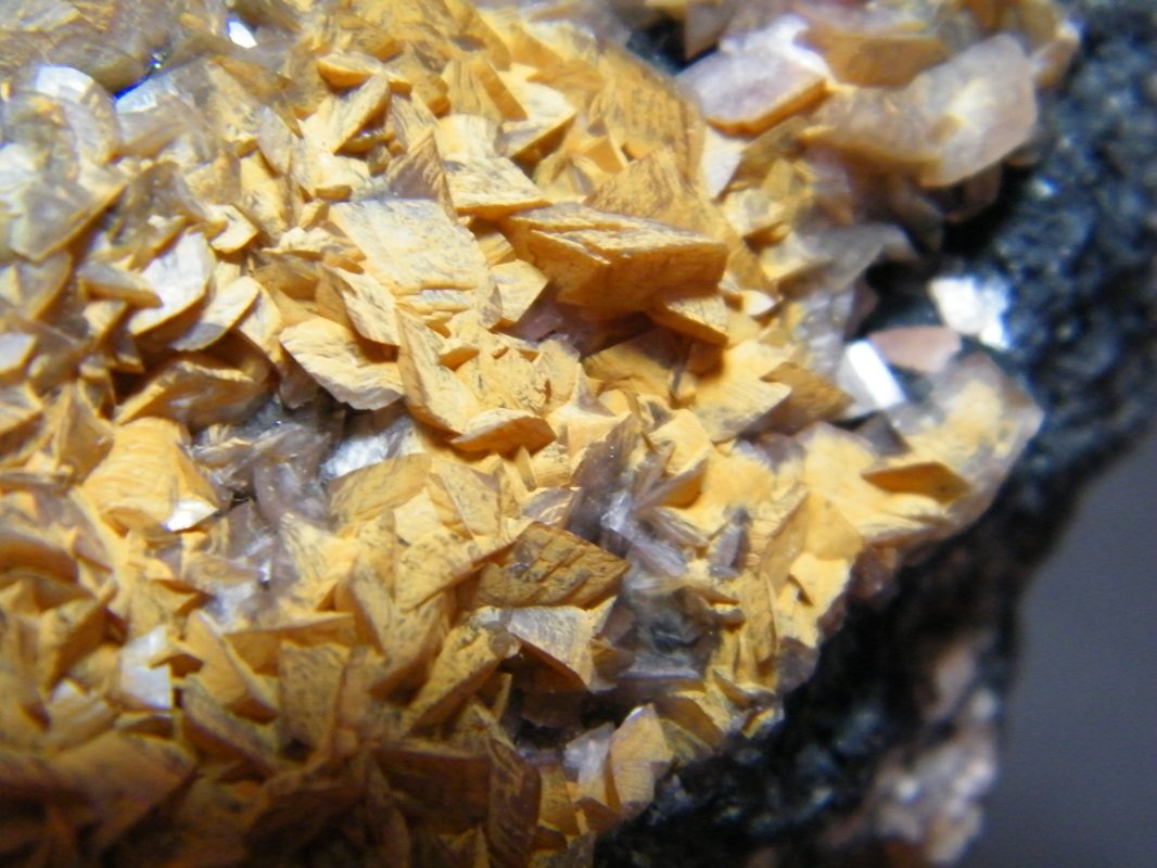 Calcite
95mm x 75mm x 40mm
(Autor: Heimo Hellwig)