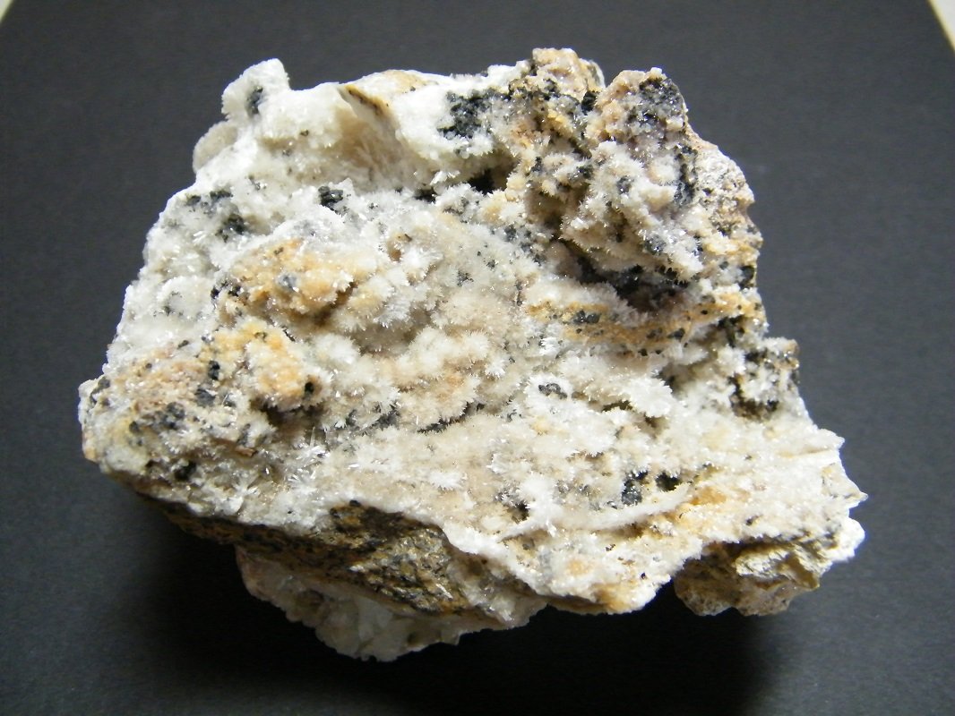 Smithsonite
105mm x 73mm x 82mm
(Autor: Heimo Hellwig)