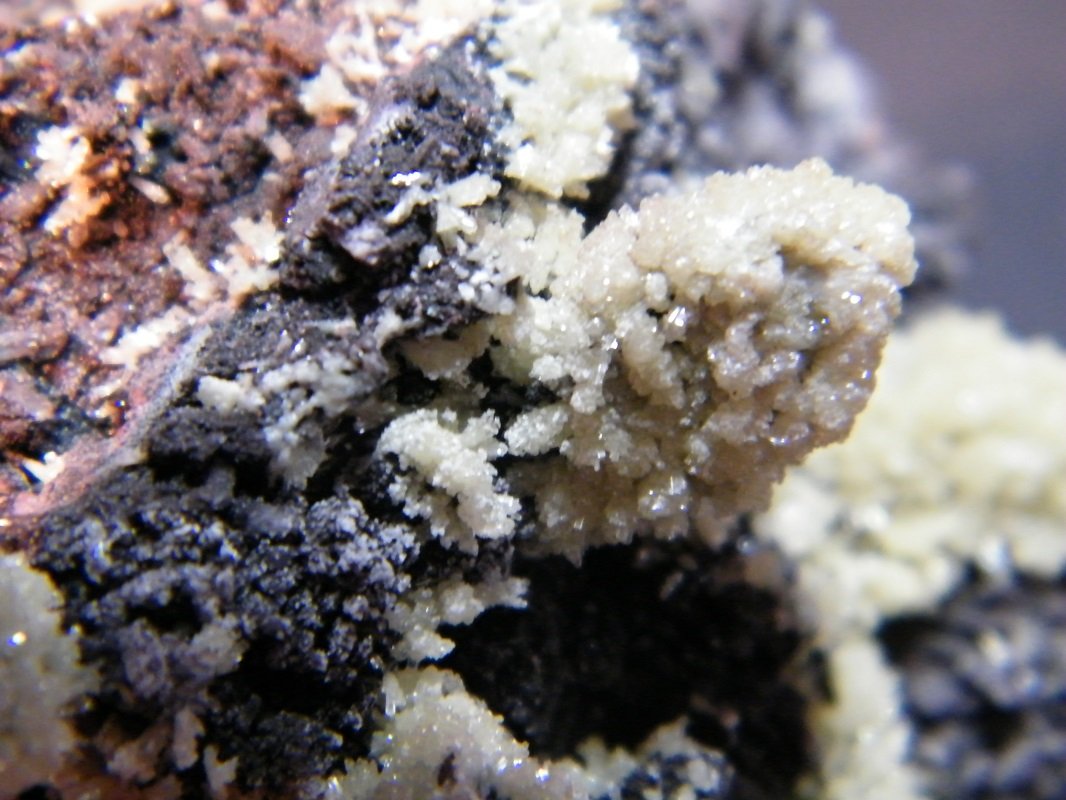 Mimetite
65mm x 50mm x 45mm
(Autor: Heimo Hellwig)