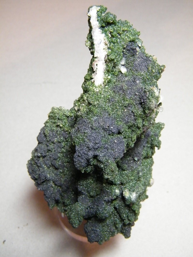 Arsentsumebite and Mottramite
72mm x 106mm x 56mm
(Autor: Heimo Hellwig)