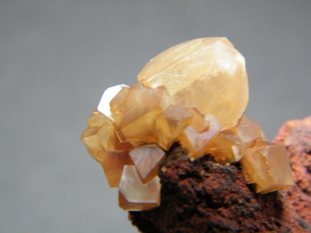 Calcite
30mm x 65mm x 25mm
(Autor: Heimo Hellwig)
