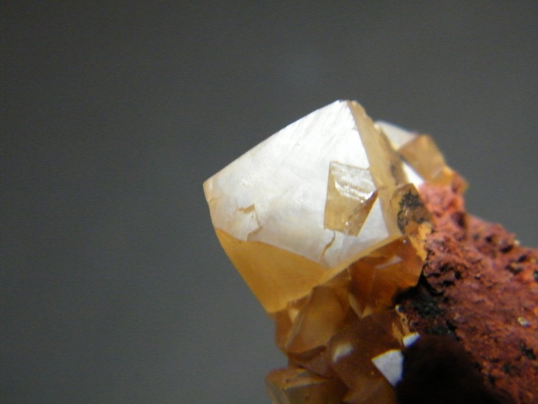 Calcite
30mm x 65mm x 25mm
(Autor: Heimo Hellwig)
