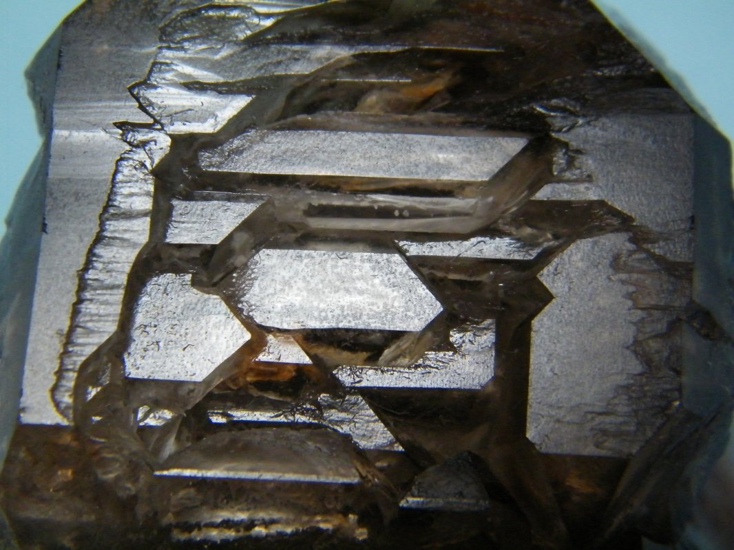Quartz (variety smoky)
69mm x 84mm x 44mm
(Autor: Heimo Hellwig)