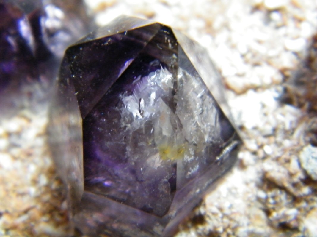 Quartz var Amethyst
220mm 152mm x 93mm
(Autor: Heimo Hellwig)