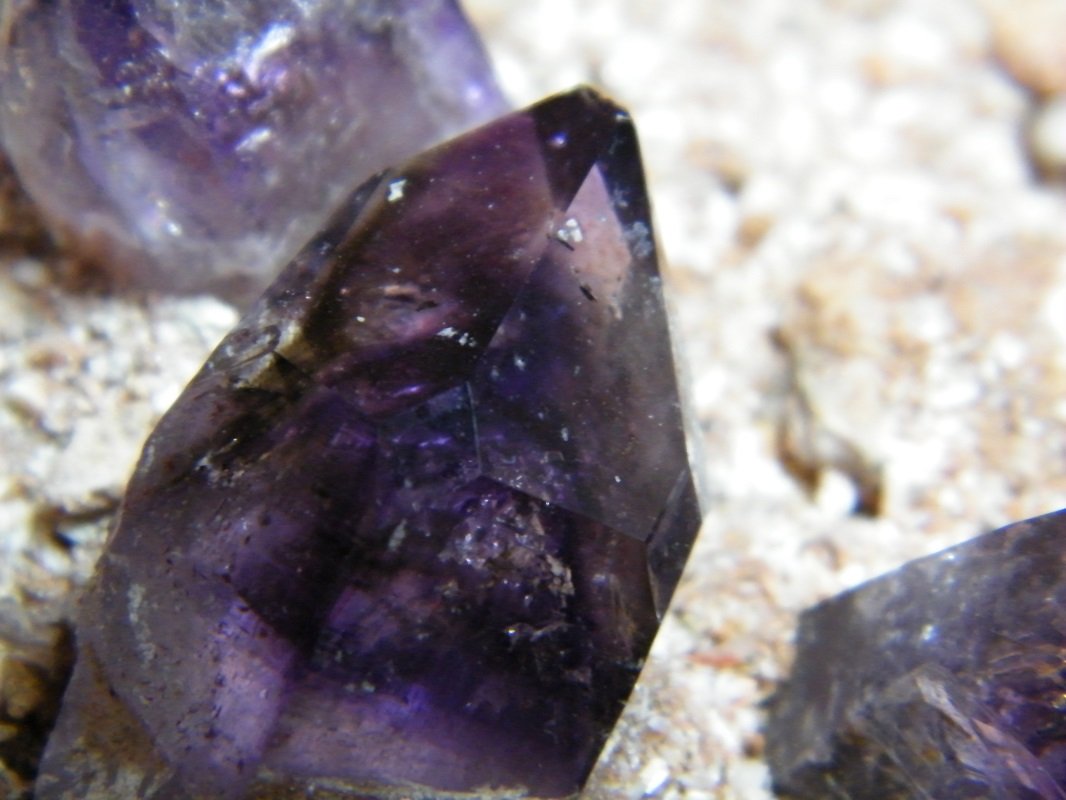 Quartz var Amethyst
220mm 152mm x 93mm
(Autor: Heimo Hellwig)