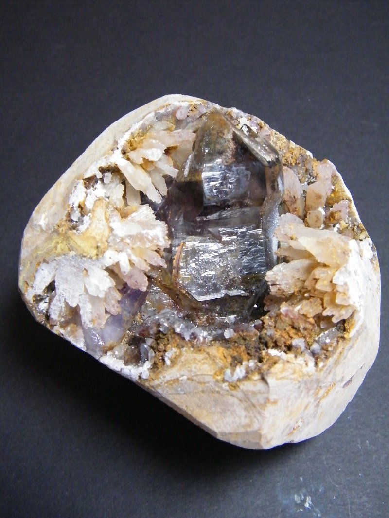 Quartz
108mm x 74mm x 82mm
(Autor: Heimo Hellwig)