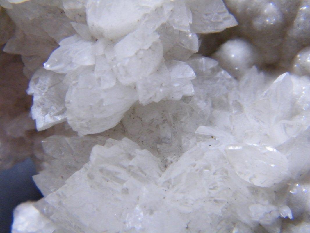 Calcite and Dolomite
89mm x 64mm x 24mm
(Autor: Heimo Hellwig)