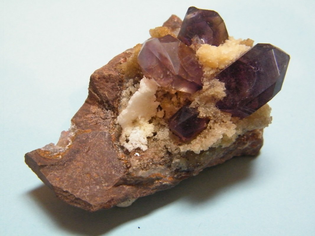 Quartz (variety amethyst)
60mm x 48mm x 37mm
(Autor: Heimo Hellwig)