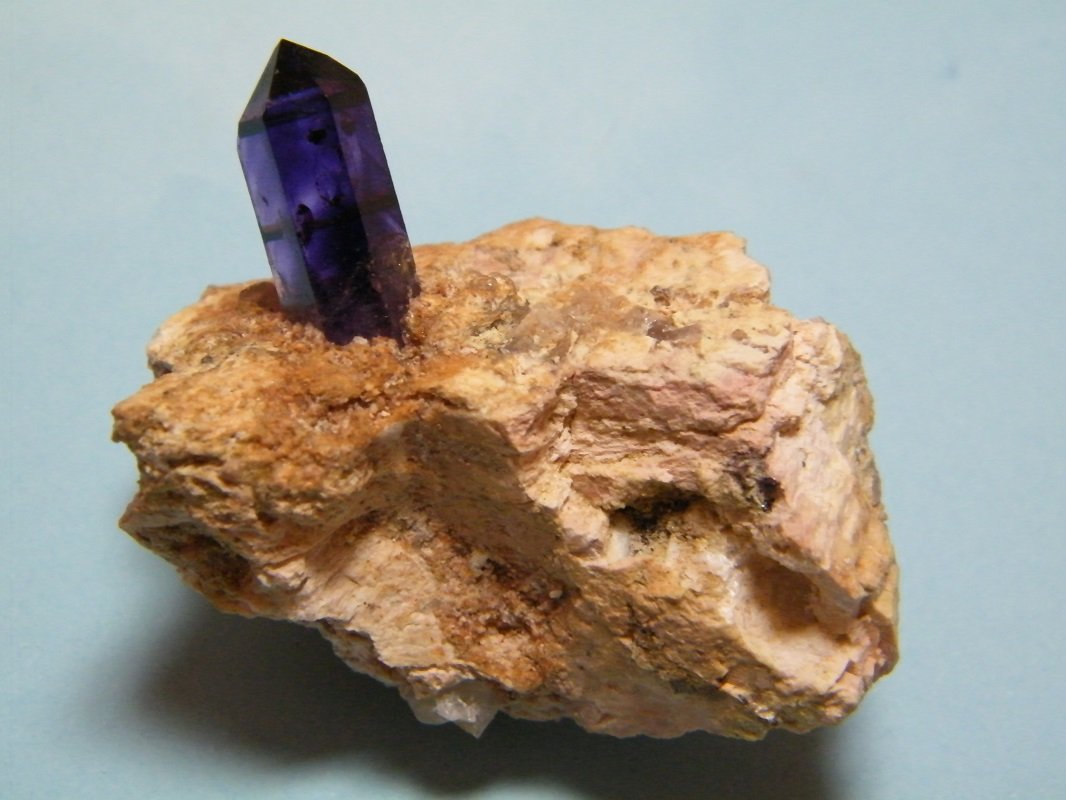 Quartz (variety amethyst)
45mm x 38mm x 30mm
(Autor: Heimo Hellwig)