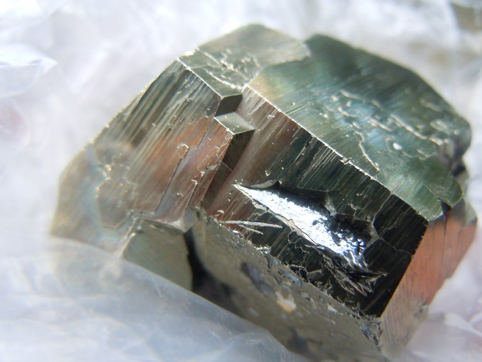 Pyrite with Hematite
5.72 x 5.1 x 4.5 cm
(Autor: Casimir Sarisky)