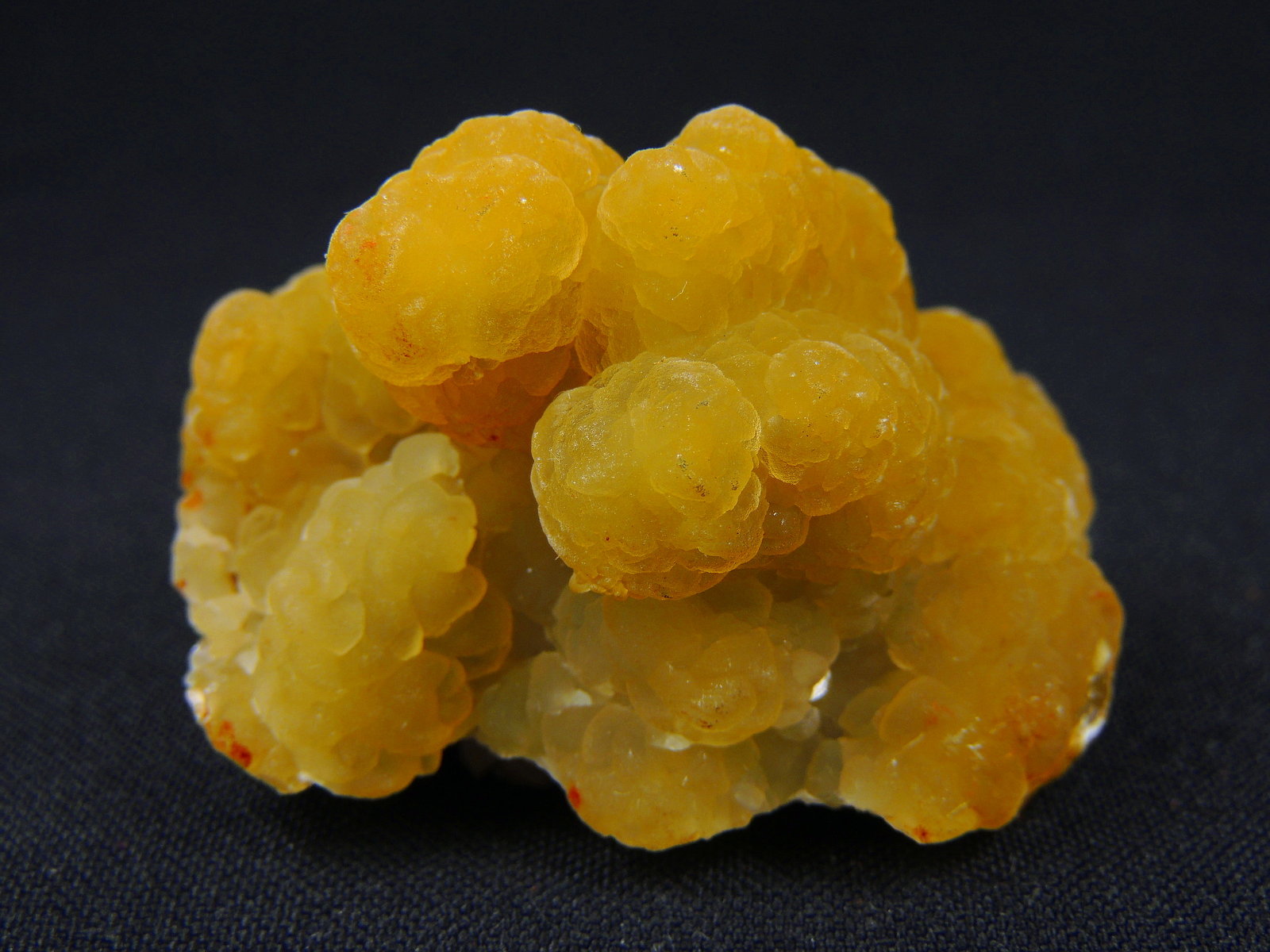 Smithsonite
5.4 x 4.3 x 3.5 centimeters
(Autor: Ricardo Melendez)