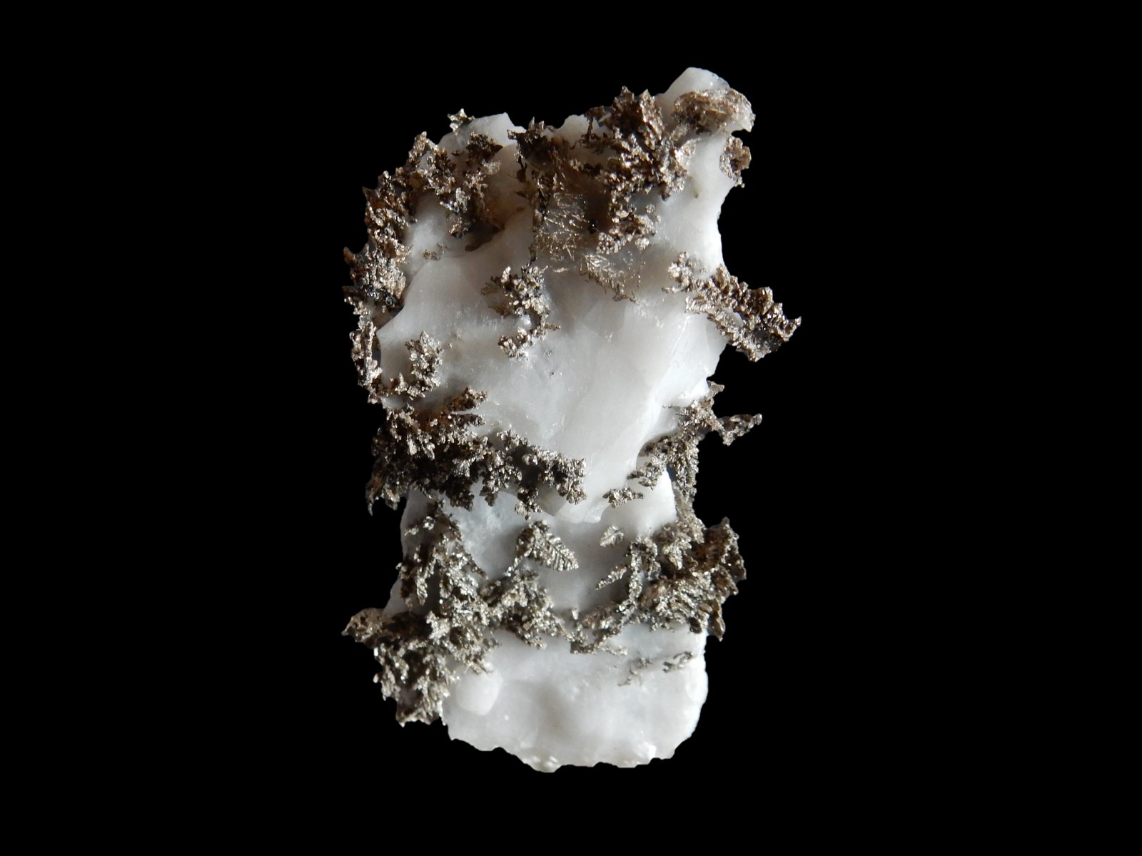 Dyscrasite
50x30x20 mm
(Autor: Dany Mabillard)