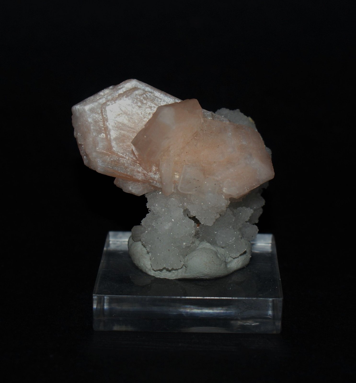 Stilbite-Ca
45mm x 40mm x 35mm
(Autor: Philippe Durand)