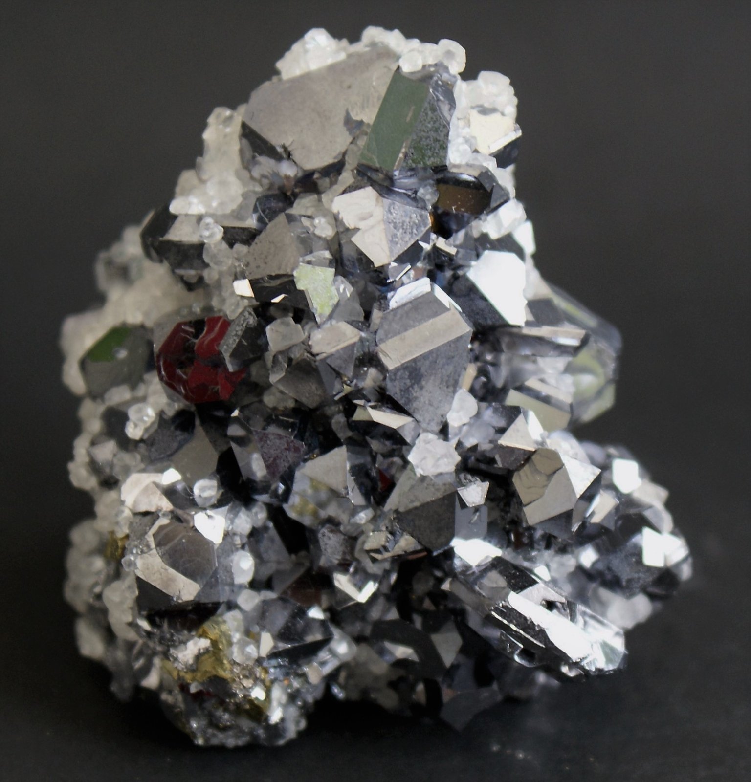Galena
55mm x 45mm x 40mm
(Autor: Philippe Durand)