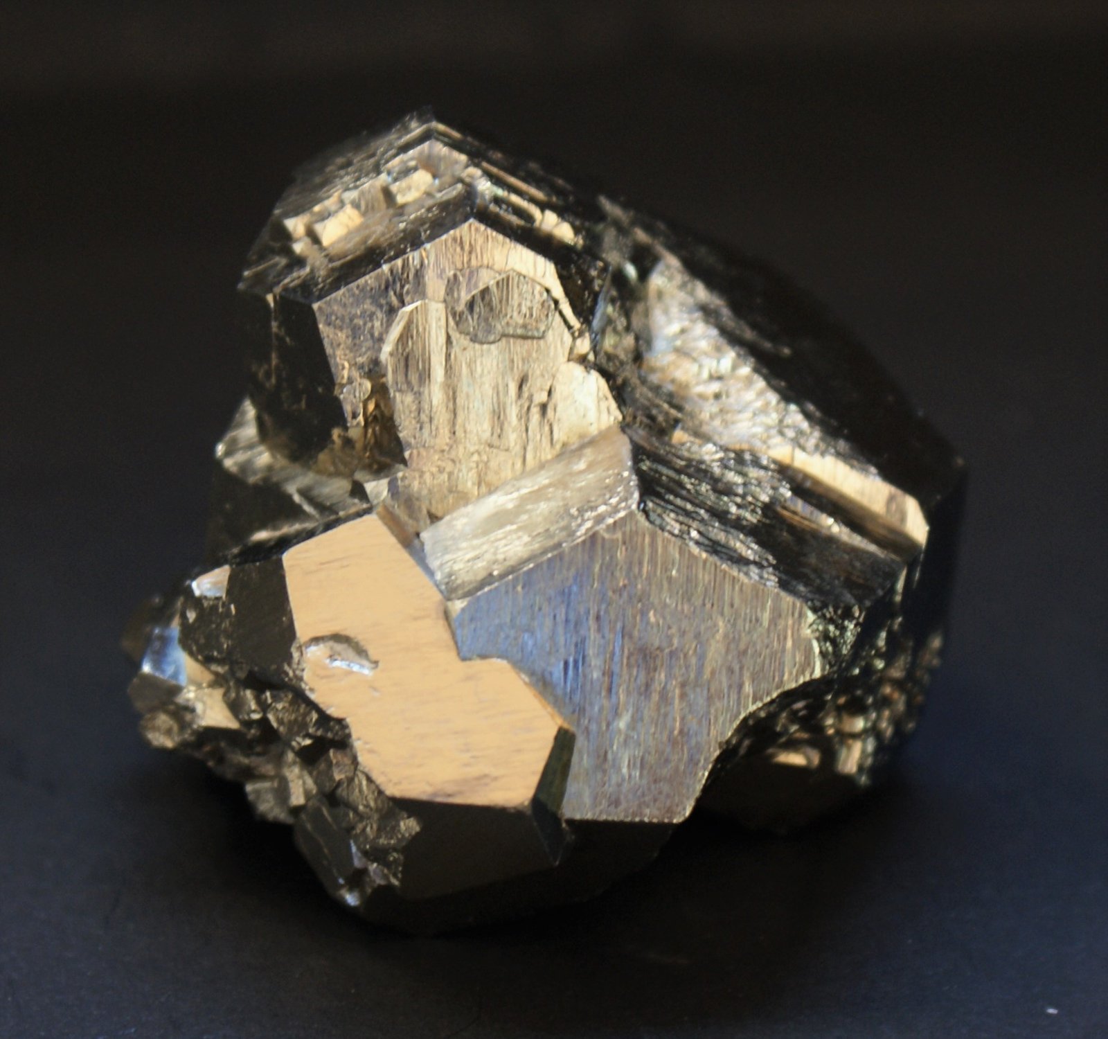 Pyrite
45mm x 40mm x 40mm
(Autor: Philippe Durand)