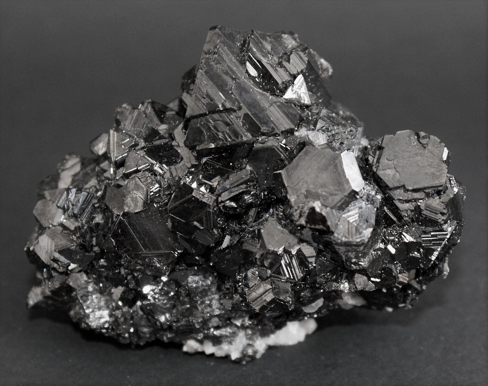 Sphalerite
60mm x 45mm x 40mm
(Autor: Philippe Durand)