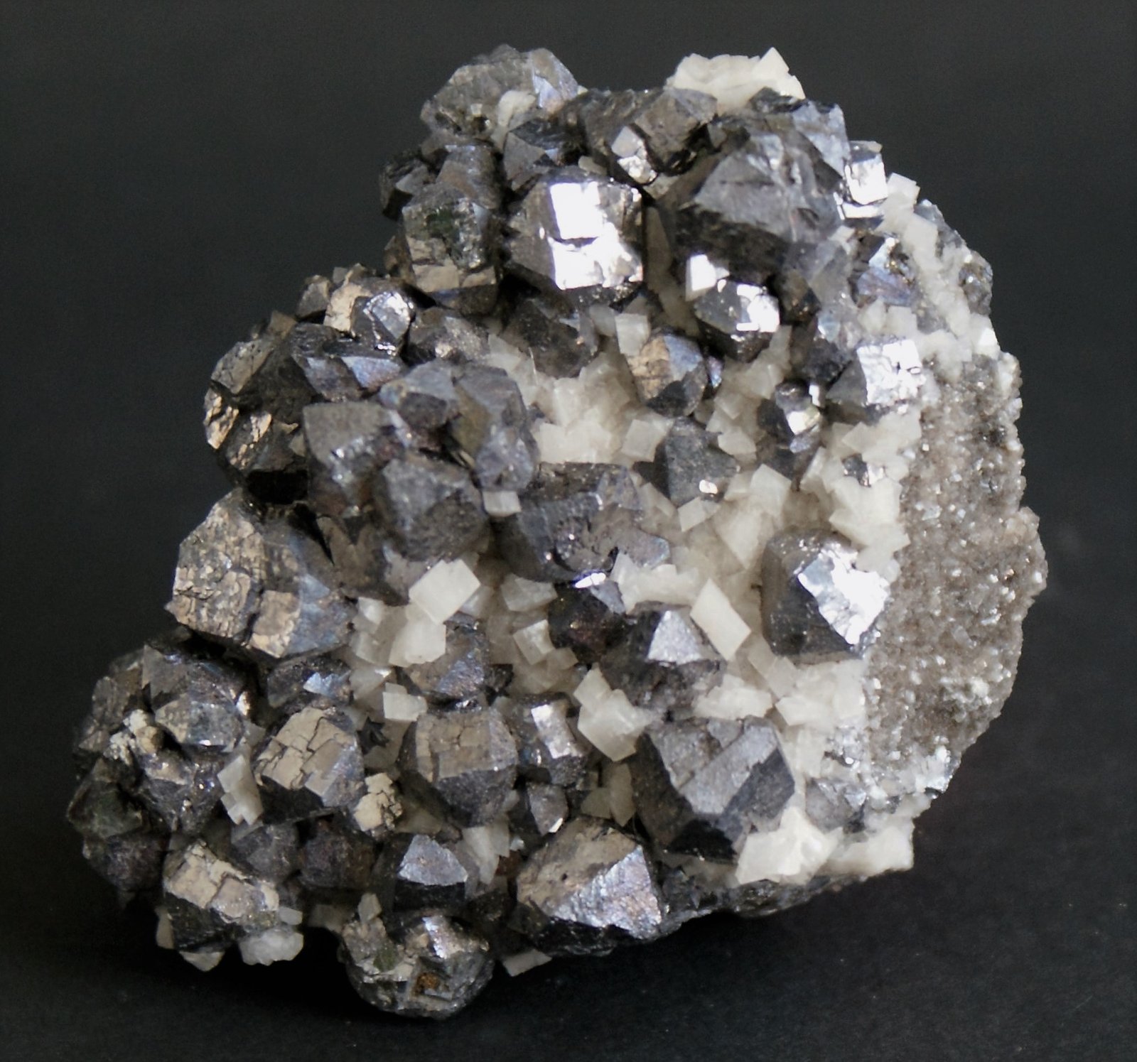 Galena and Dolomite
62mm x 50mm x 34mm
(Autor: Philippe Durand)