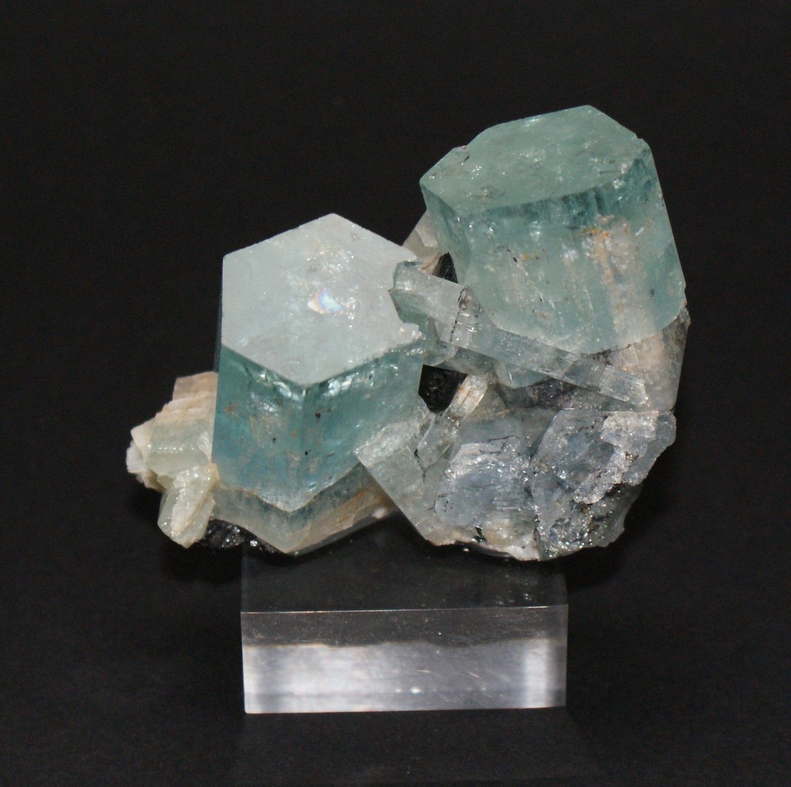 Beryl (variety aquamarine)
50mm x 40mm x 25mm
(Autor: Philippe Durand)