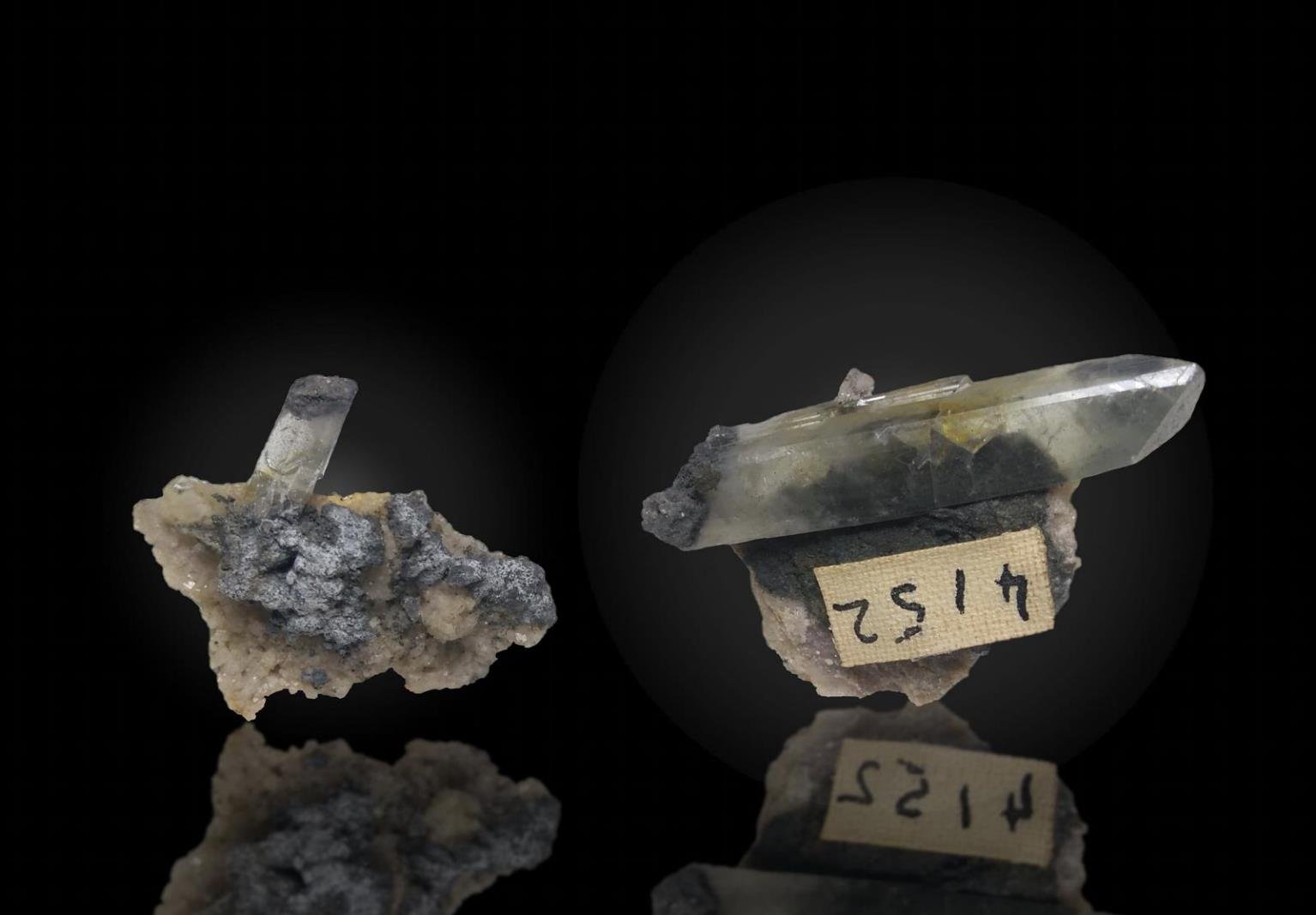 Baryte
30 x 15 x 6 mm
(Autor: SunYi)