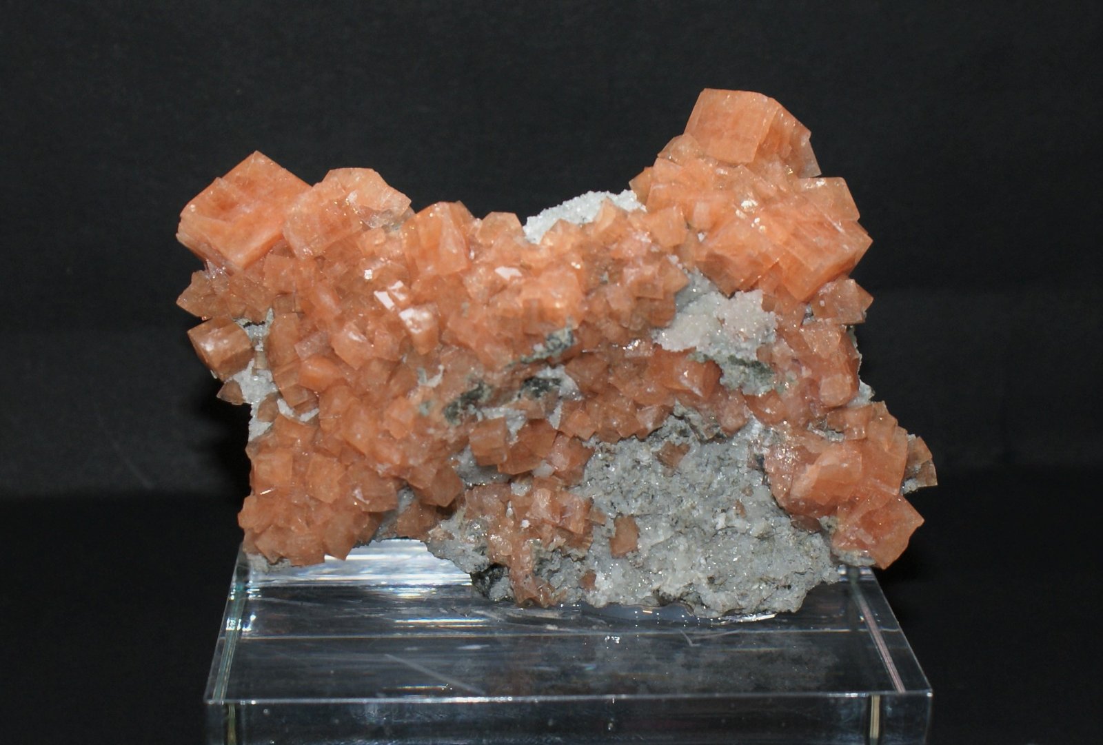Chabazite-Ca
80mm x 55mm x 25mm
(Autor: Philippe Durand)