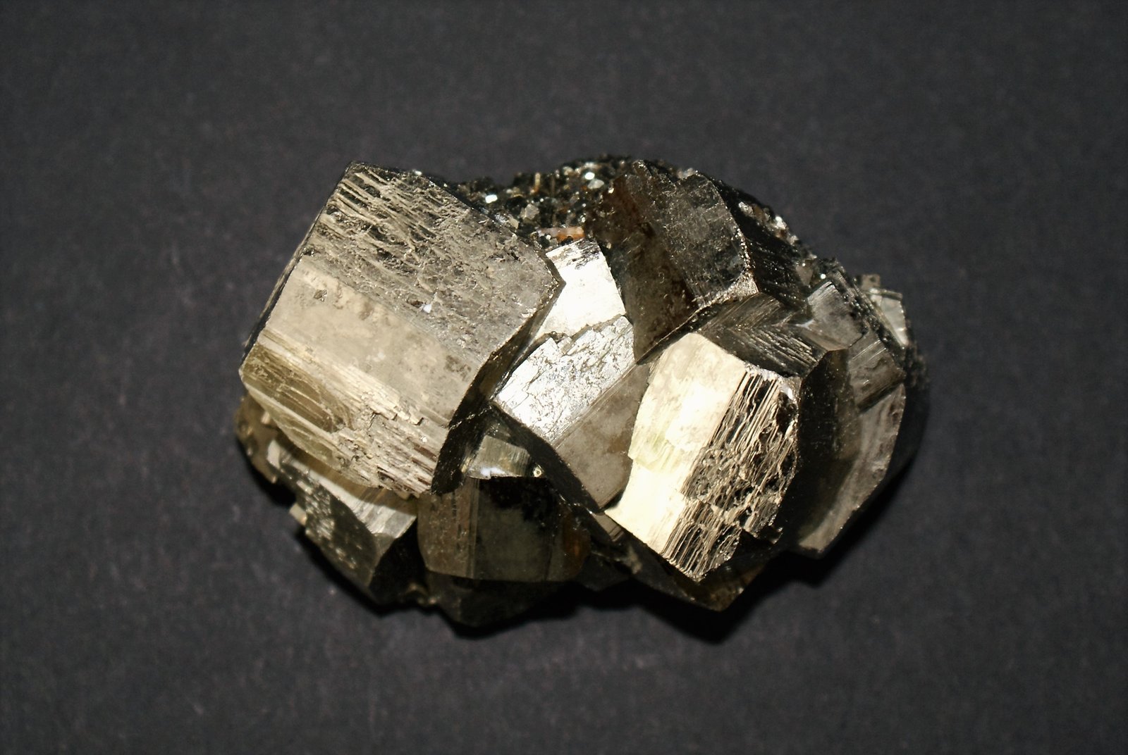Pyrite
70mm x 50mm x 40mm
(Autor: Philippe Durand)